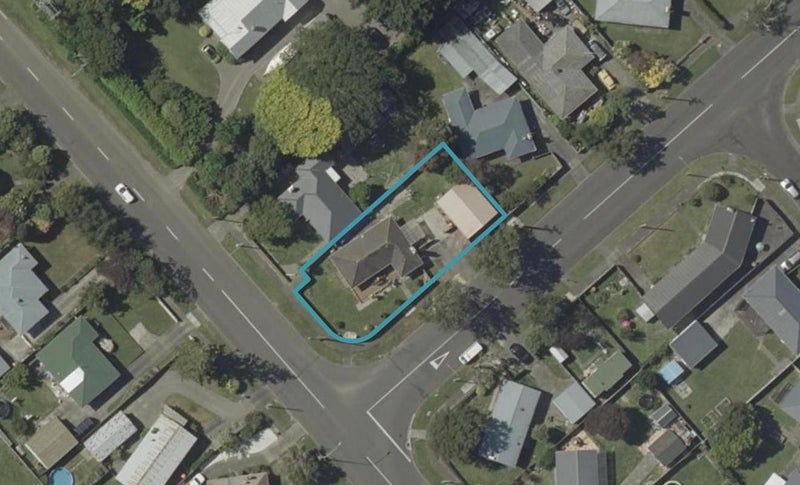1 Benmore Avenue, Cloverlea, Palmerston North - Carousel 1