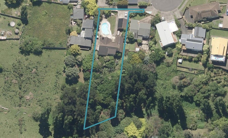 11 Moray Place, Durie Hill, Whanganui - Carousel 1