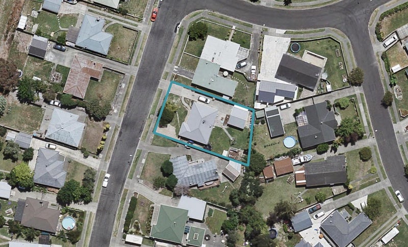 57 Clarence Cox Crescent, Pirimai, Napier - Carousel 1