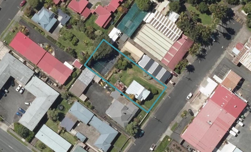 10 First Avenue, Avenues, Whangarei - Carousel 1