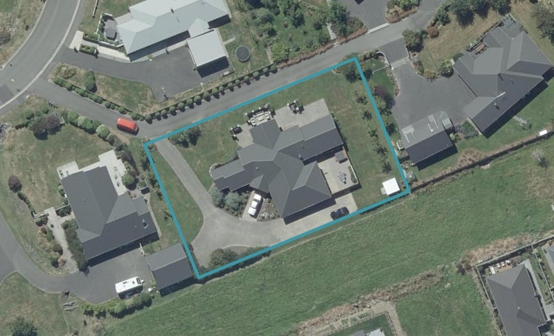 8 Orchard Grove, East Taieri, Mosgiel - Carousel 1