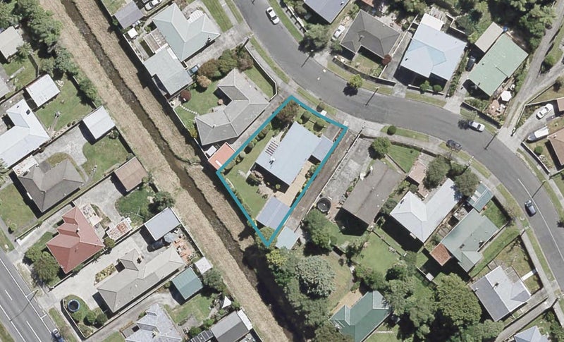 58 Thomas Street, Stokes Valley, Lower Hutt - Carousel 1