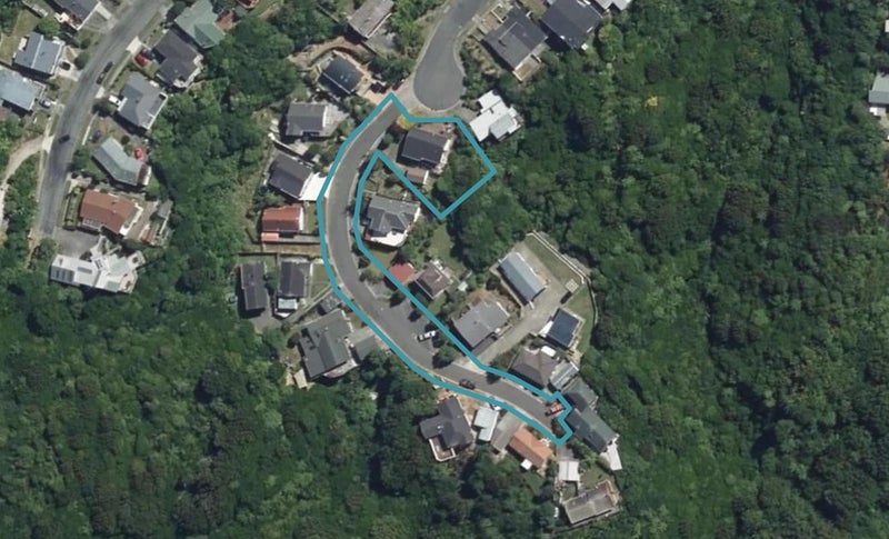 22 Camellia Terrace, Maungaraki, Lower Hutt - Carousel 1