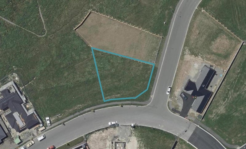 1 Caldberg Close, Westmorland, Christchurch - Carousel 1