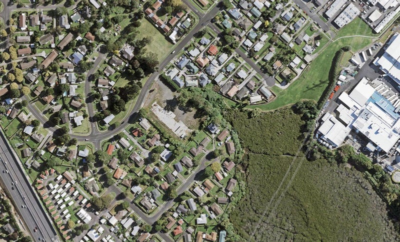 87A Kindergarten Drive, Conifer Grove, Takanini - Carousel 1