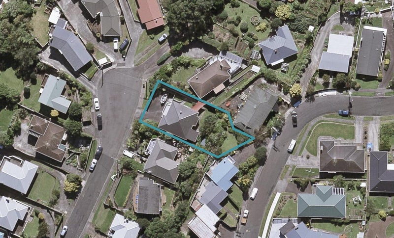 16 Mount View Place, Spotswood, New Plymouth - Carousel 1