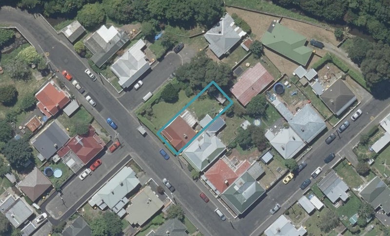 48 Selwyn Street, North East Valley, Dunedin - Carousel 1