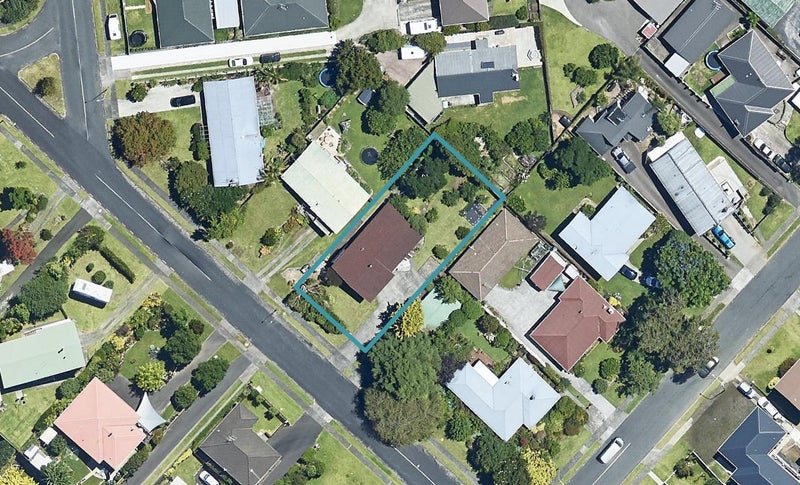 37 The Drive, Brookfield, Tauranga - Carousel 1