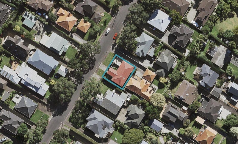 9 Irirangi Road, Greenlane, Auckland - Carousel 1