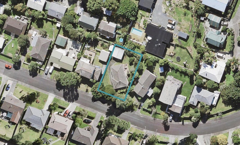 21 Lemnos Place, Titirangi, Auckland - Carousel 1