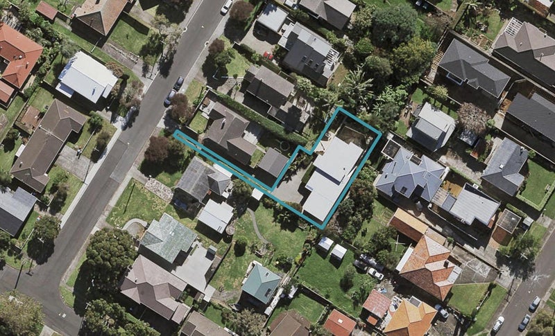 7 Te Kawa Road, One Tree Hill, Auckland - Carousel 1