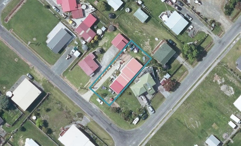 13 Domett Street, Māhia - Carousel 1
