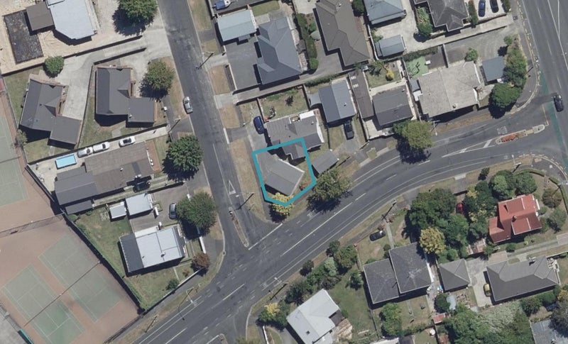 2A Hobson Street, Maeroa, Hamilton - Carousel 1