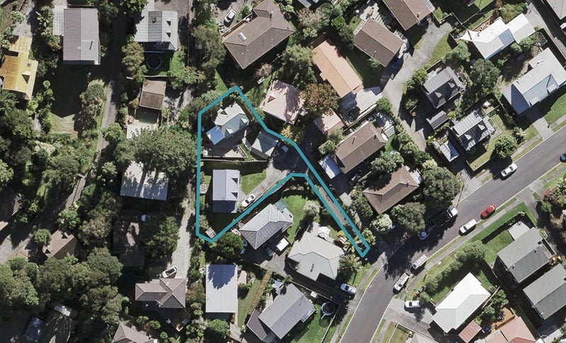 1/19A Heathglen Place, Bayview, Auckland - Carousel 1