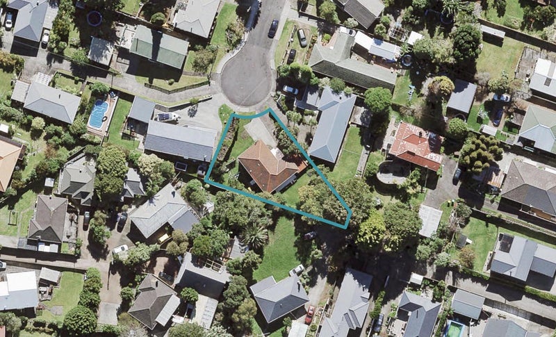 12 Woolley Avenue, New Lynn, Auckland - Carousel 1