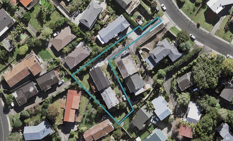 2/68 Lynden Avenue, Hillcrest, Auckland - Carousel 1
