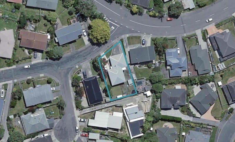 40 Carluke Street, Paparangi, Wellington - Carousel 1