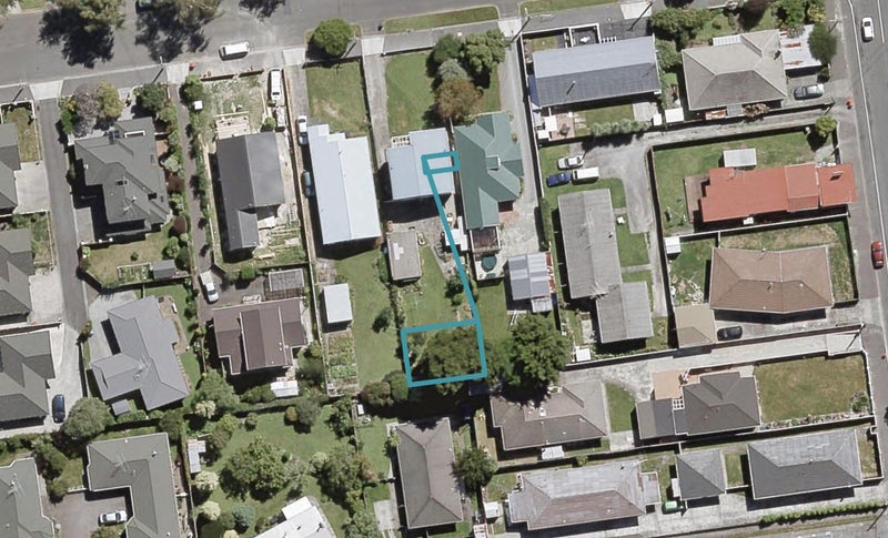7/6 Victoria Street, Ebdentown, Upper Hutt - Carousel 1