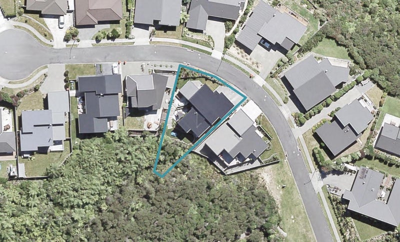 17 Cosgrove Rise, Riverstone Terraces, Upper Hutt - Carousel 1