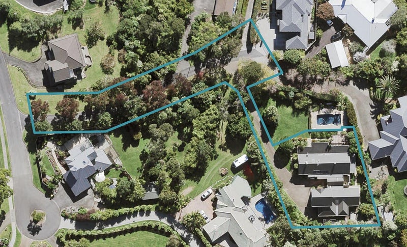 14A Wainoni Heights, Greenhithe, Auckland - Carousel 1