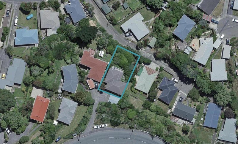 217 Helston Road, Paparangi, Wellington - Carousel 1