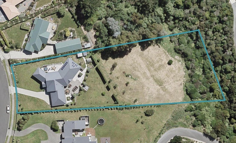 5 Marua Palm Grove, Timberlea, Upper Hutt - Carousel 1