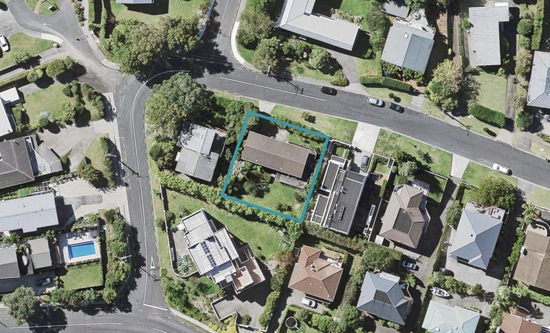66 Penzance Road, Mairangi Bay, Auckland - Carousel 1