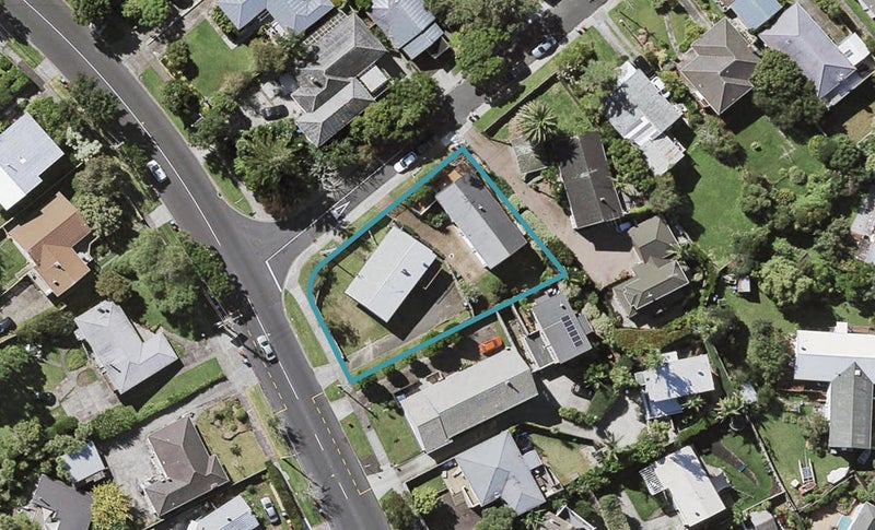 10 Apirana Avenue, Glen Innes, Auckland - Carousel 1