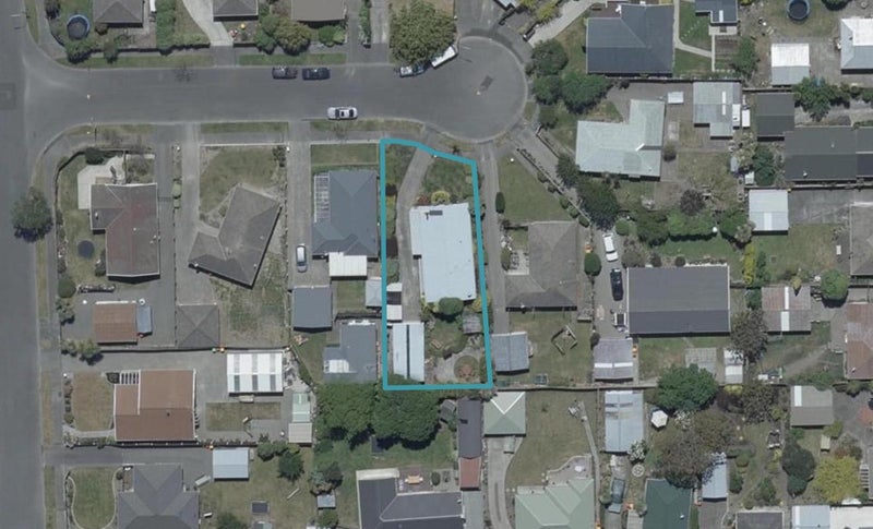 8 Aspen Place, Parklands, Christchurch - Carousel 1