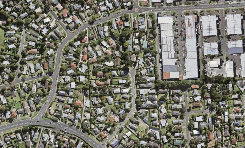 2/30 Ludlow Terrace, Tōtara Vale, Auckland - Carousel 1