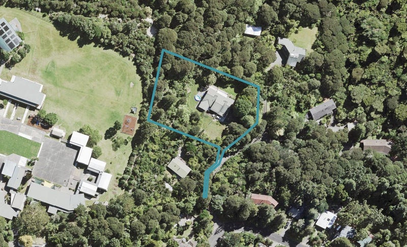 24B Sylvan Valley Avenue, Titirangi, Auckland - Carousel 1