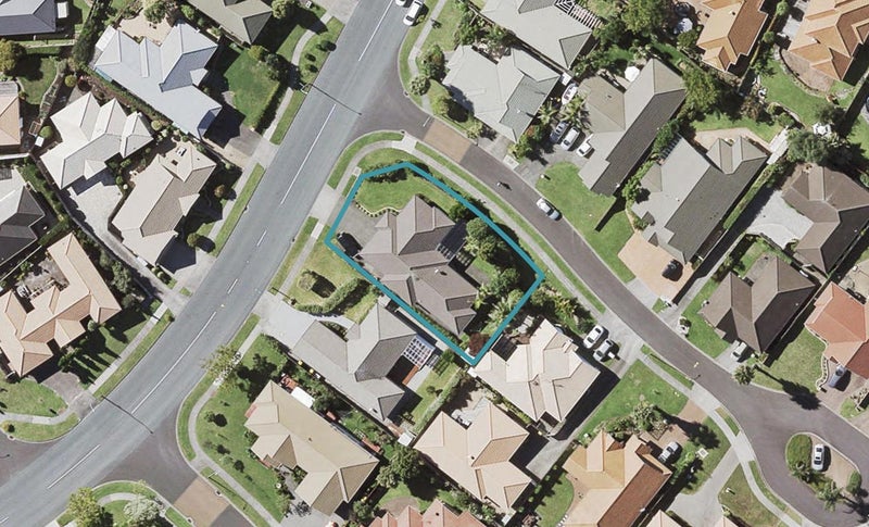 1 Caldbeck Rise, Northpark, Auckland - Carousel 1