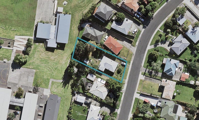 125 Bruce Road, Glenfield, Auckland - Carousel 1