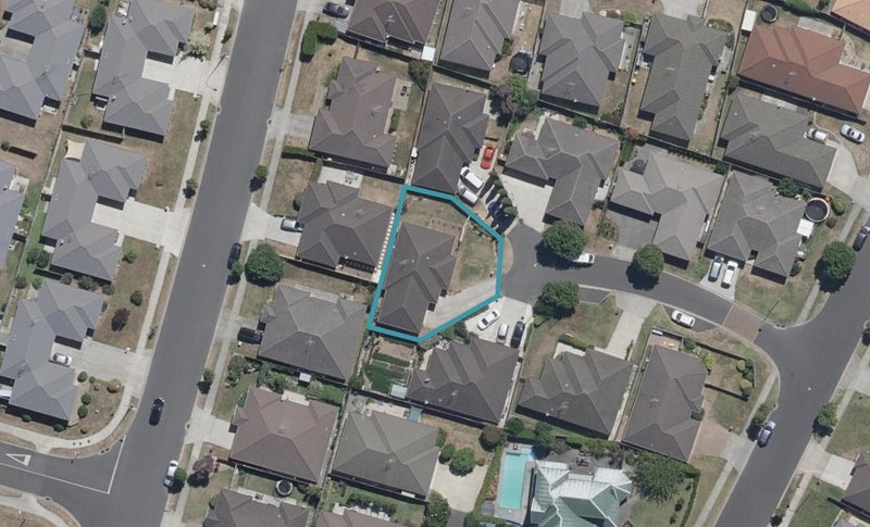 7 Newbury Place, Huntington, Hamilton - Carousel 1
