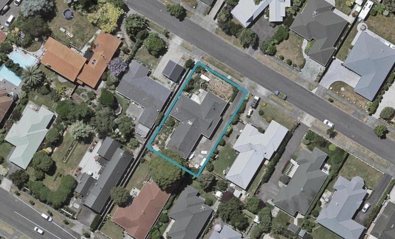 27 Andrew Street, Waikanae - Carousel 1
