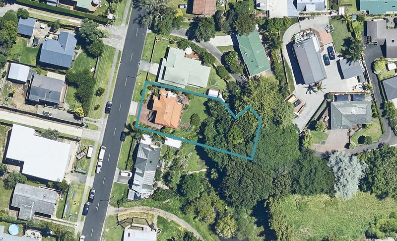 122B Darraghs Road, Brookfield, Tauranga - Carousel 1