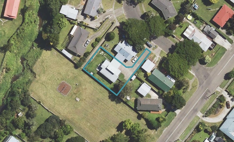 4B Edward Street, Mangapapa, Gisborne - Carousel 1
