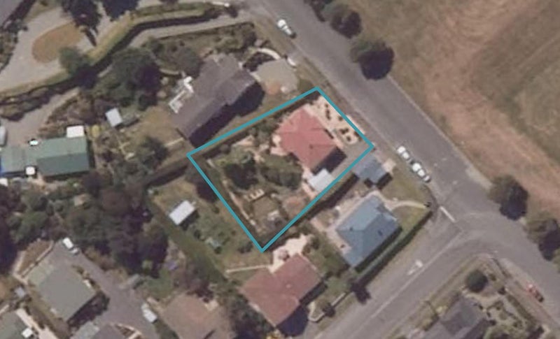 136 Perth Street, Holmes Hill, Oamaru - Carousel 1