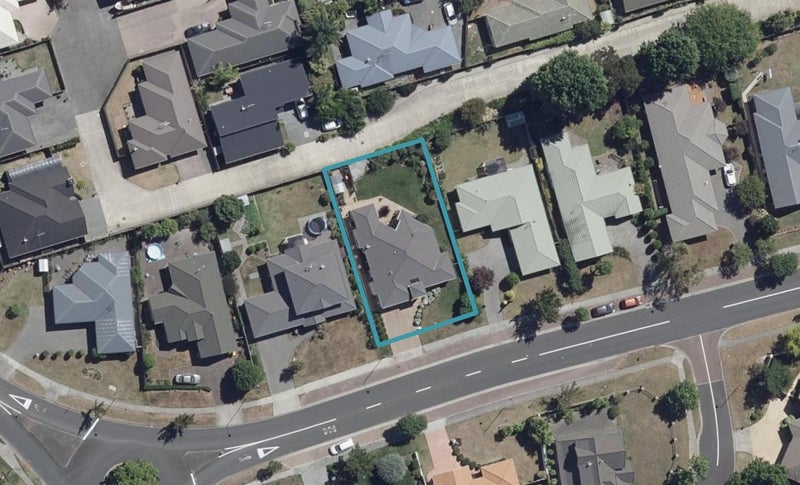 12 Callum Brae Drive, Rototuna, Hamilton - Carousel 1