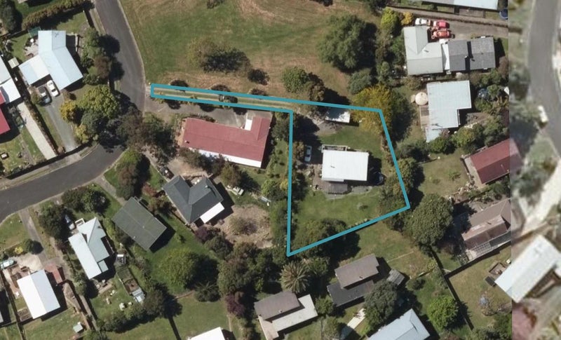 7 Lockheed Place, Onerahi, Whangarei - Carousel 1
