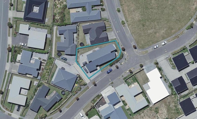 9 Tea Tree Lane, Woodridge, Wellington - Carousel 1