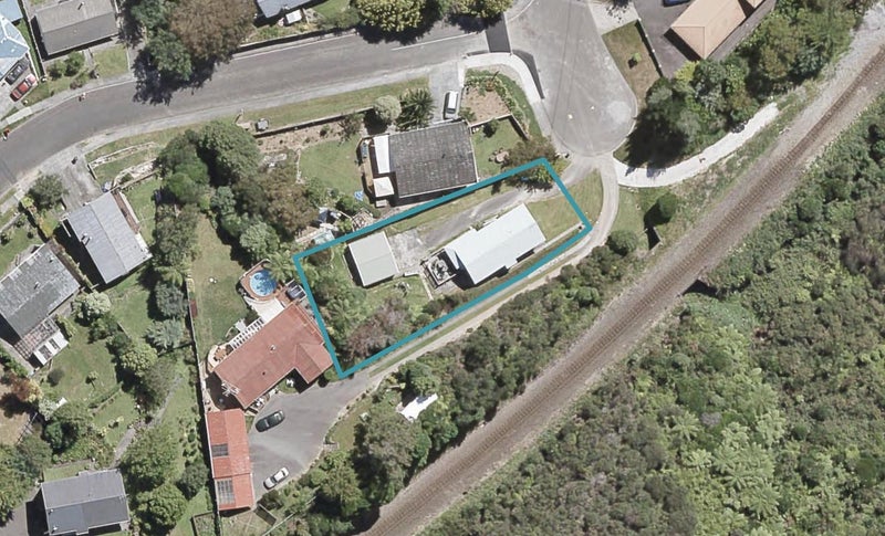 82 Cruickshank Road, Clouston Park, Upper Hutt - Carousel 1