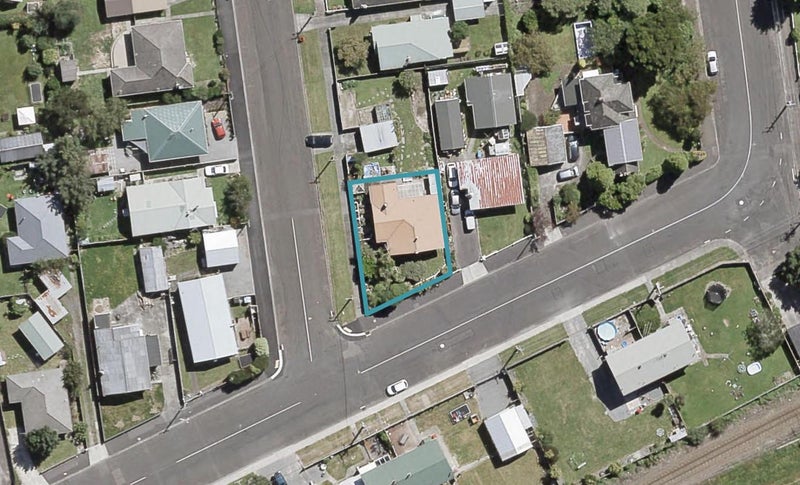 47 Murray Street, Wallaceville, Upper Hutt - Carousel 1