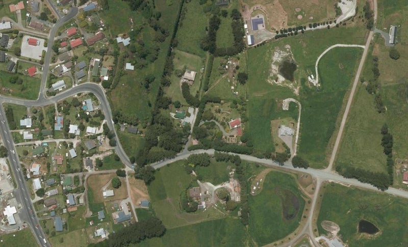 4 Windmill Lane, Kaiwaka - Carousel 1