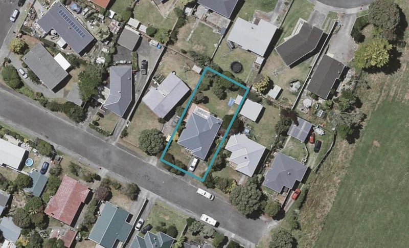 8 Yates Street, Otaki Beach, Otaki - Carousel 1