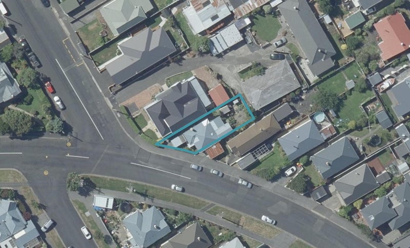 16 Hargest Crescent, Saint Kilda, Dunedin - Carousel 1