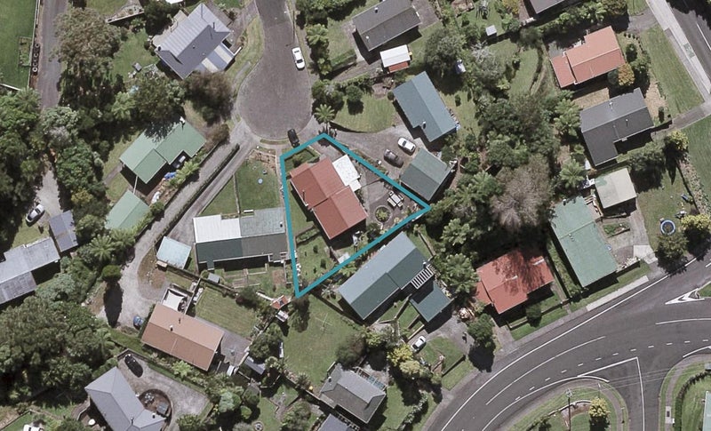 7 Ross Place, Blagdon, New Plymouth - Carousel 1