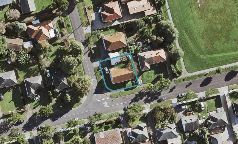 12B Hallam Street, Mount Albert, Auckland - Carousel 1