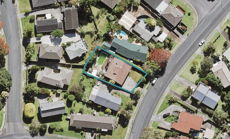 29 Halsey Drive, Lynfield, Auckland - Carousel 1