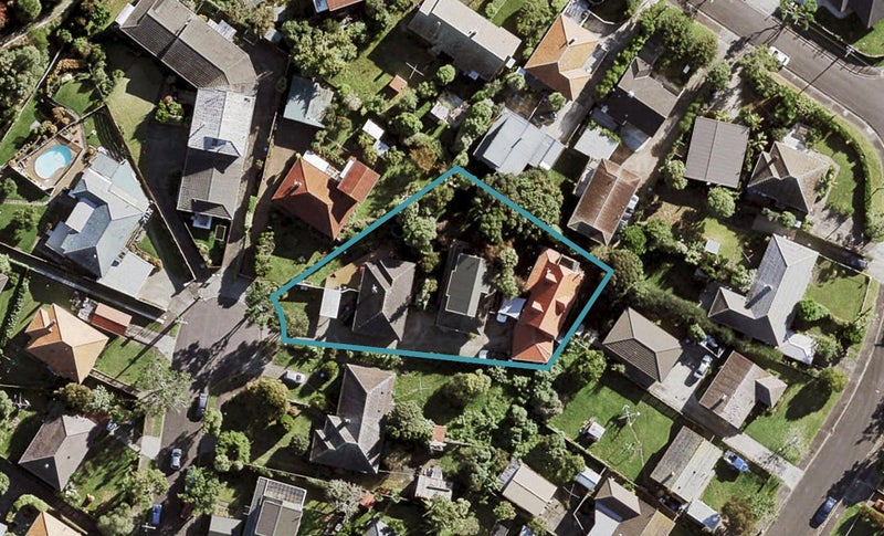 15A Howlett Street, Waterview, Auckland - Carousel 1